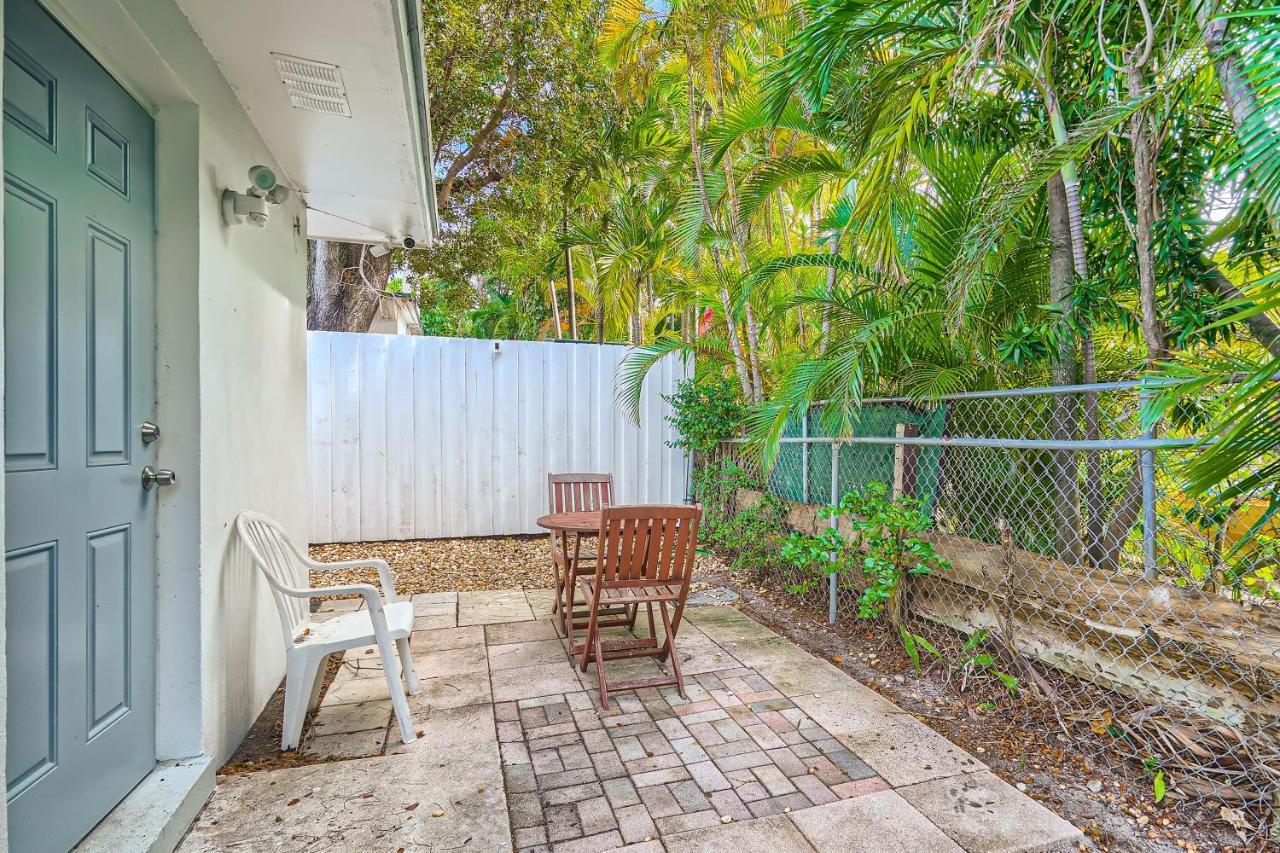 Tropical Retreat ** 2 Bedroom ** Singer Island Appartement